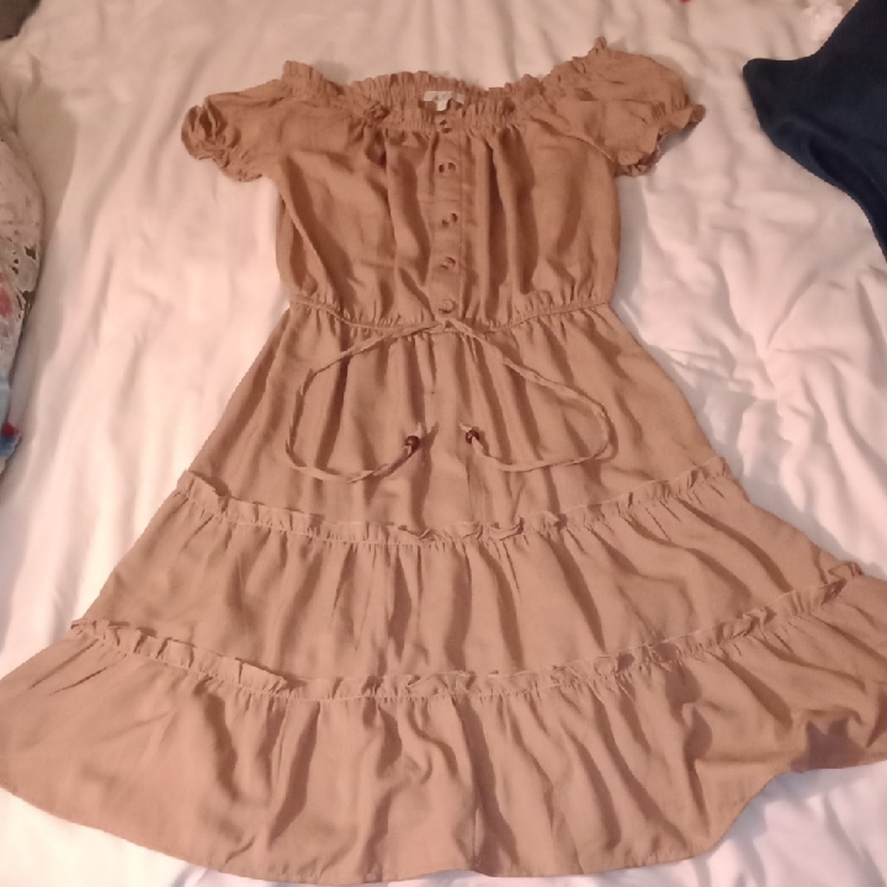 Elegant Tan Ruffle Midi Dress New With No Tags